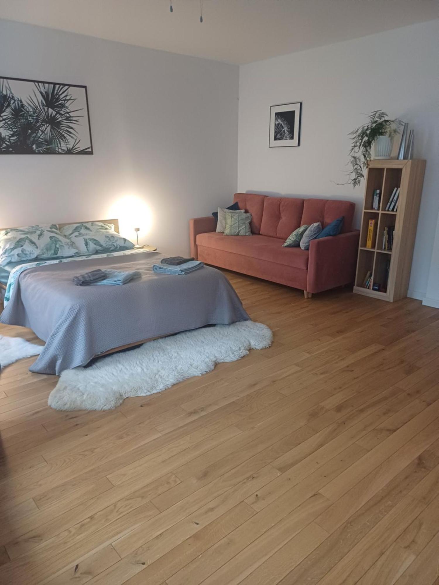Ferienwohnung Kwatera Ulica Paprotki 23 Wilanow Warschau Exterior foto